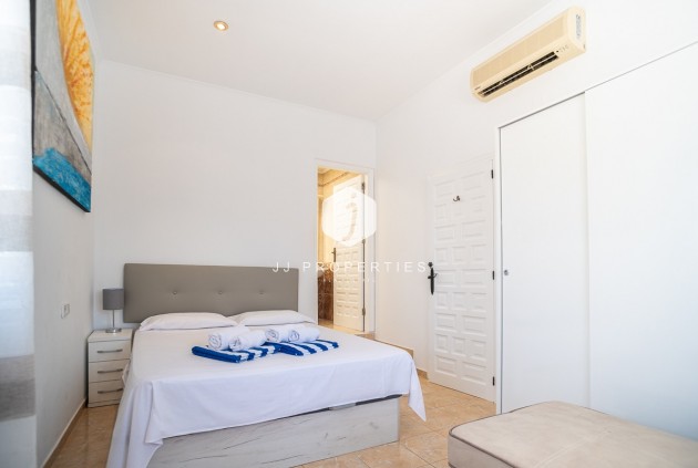 Tweedehands - Villa -
Torrevieja - Costa Blanca