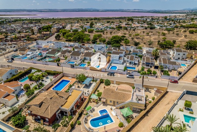 Tweedehands - Villa -
Torrevieja - Costa Blanca