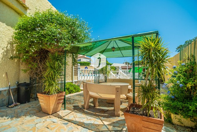 Tweedehands - Villa -
Torrevieja - Costa Blanca