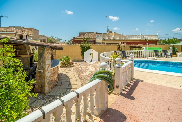 Tweedehands - Villa -
Torrevieja - Costa Blanca