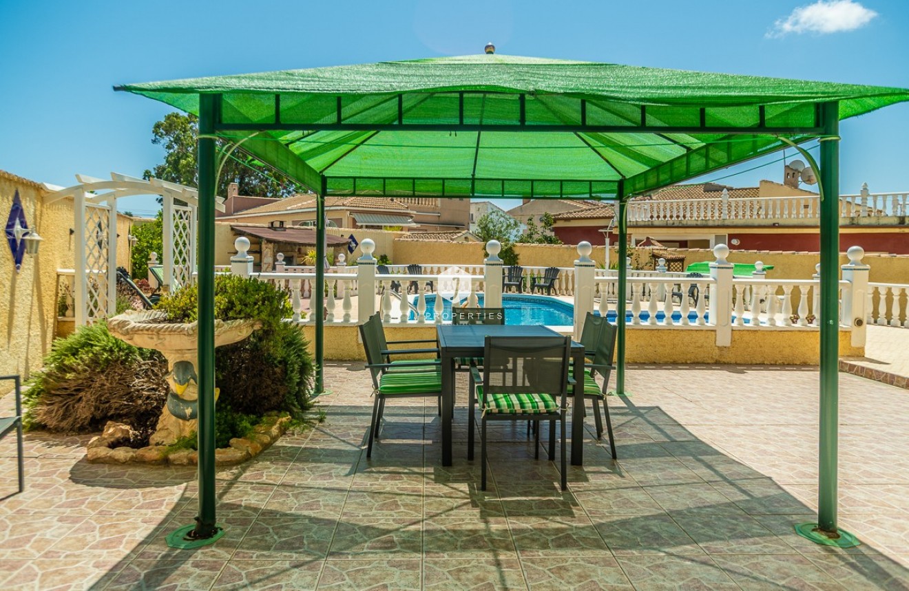 Tweedehands - Villa -
Torrevieja - Costa Blanca