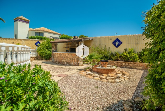 Tweedehands - Villa -
Torrevieja - Costa Blanca