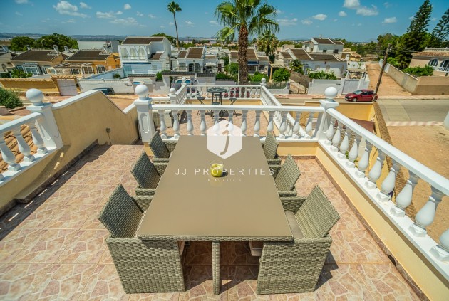 Tweedehands - Villa -
Torrevieja - Costa Blanca