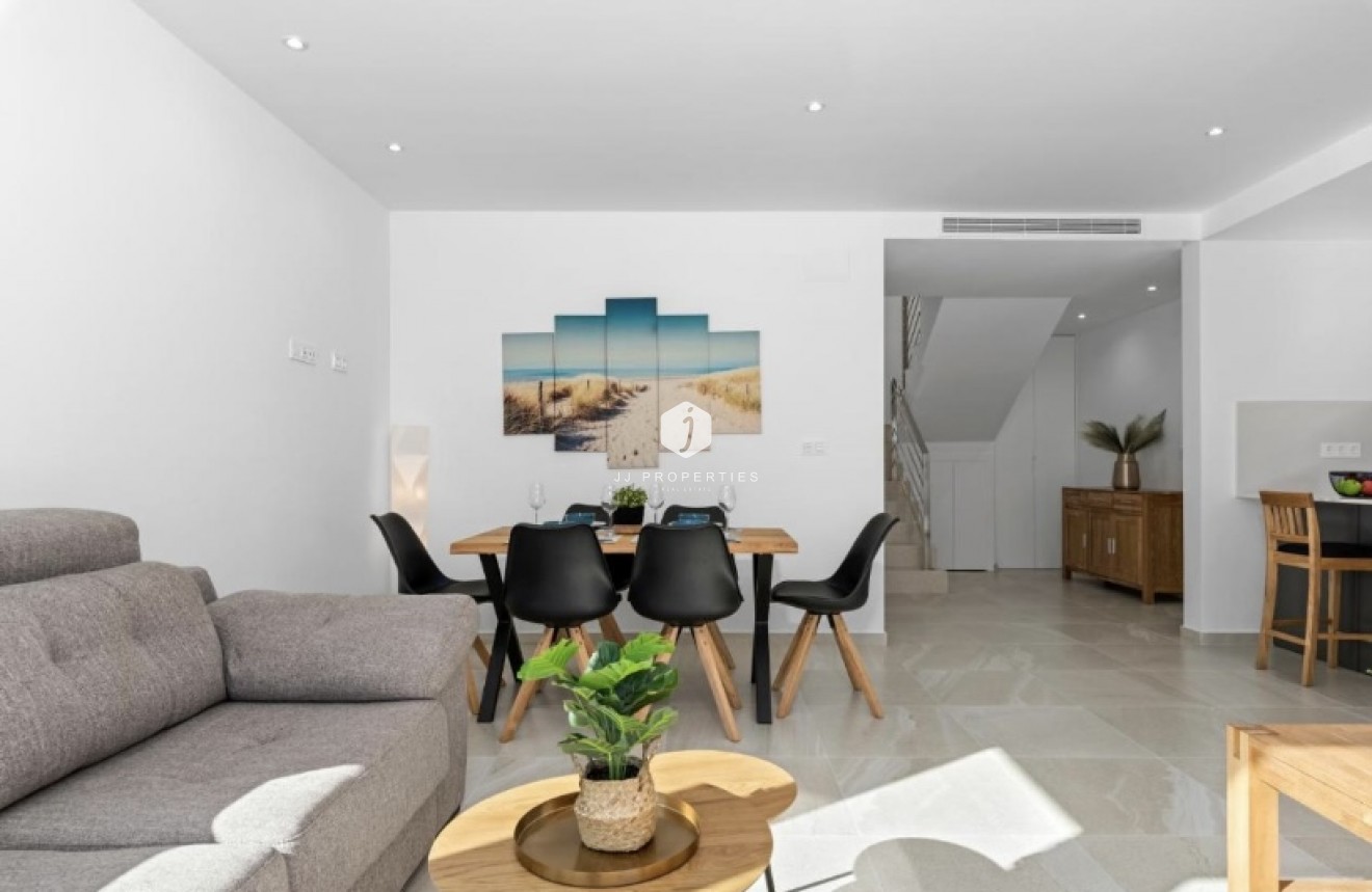 Tweedehands - Villa -
San Miguel de Salinas - Inland