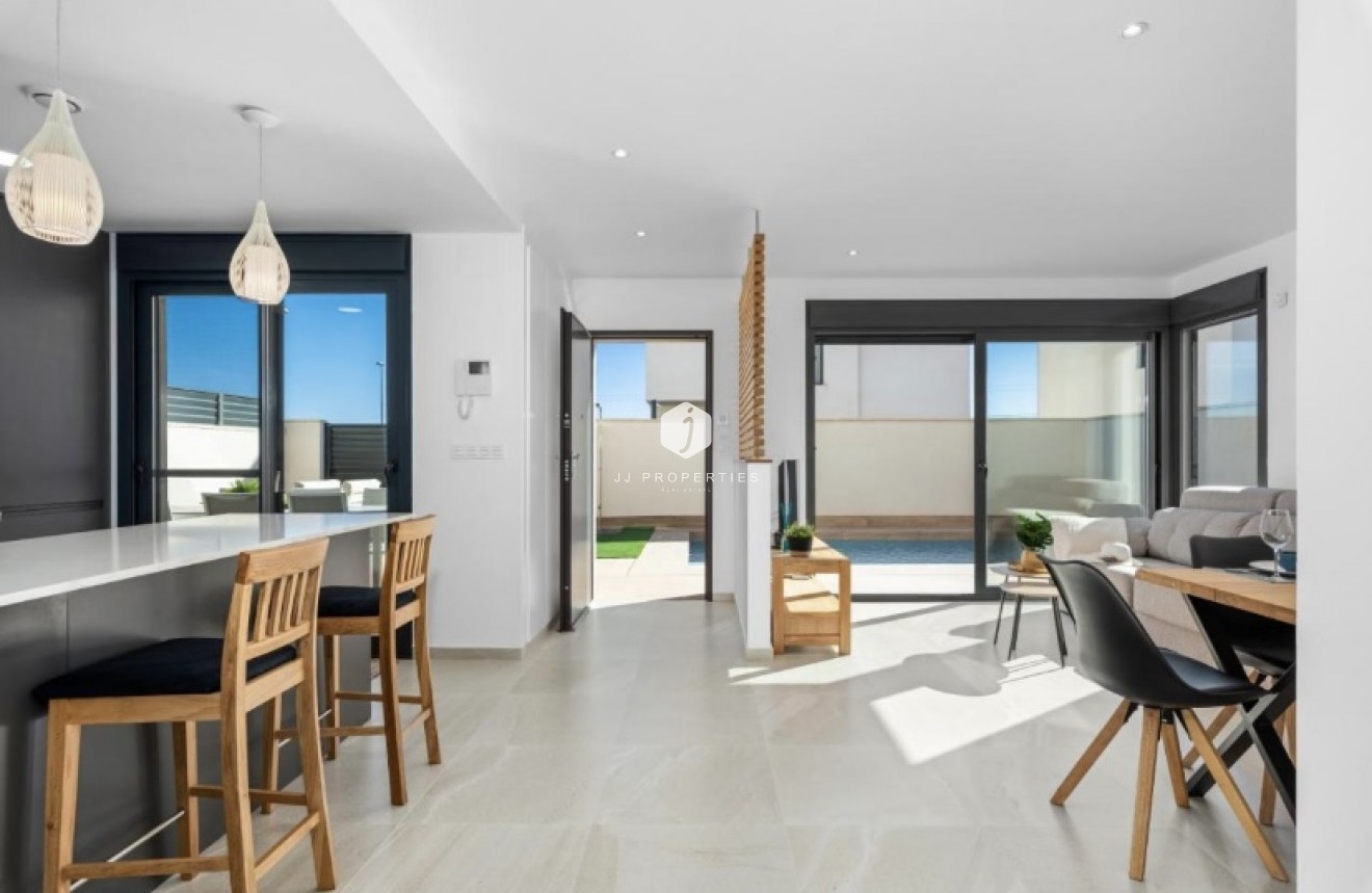 Tweedehands - Villa -
San Miguel de Salinas - Inland