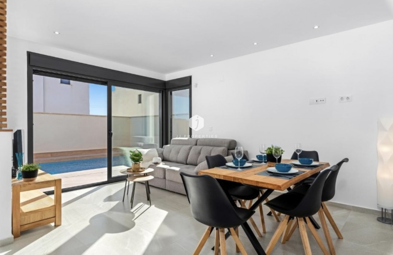 Tweedehands - Villa -
San Miguel de Salinas - Inland