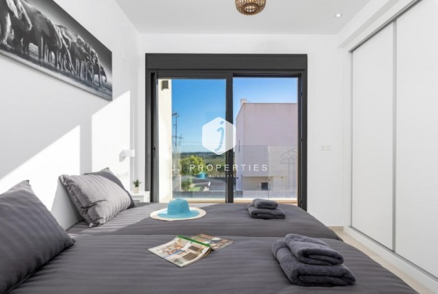 Tweedehands - Villa -
San Miguel de Salinas - Inland