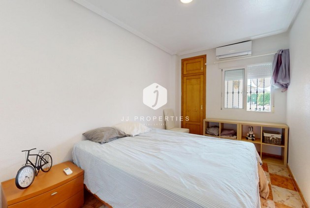 Tweedehands - Appartement / flat -
Orihuela Costa - La Zenia