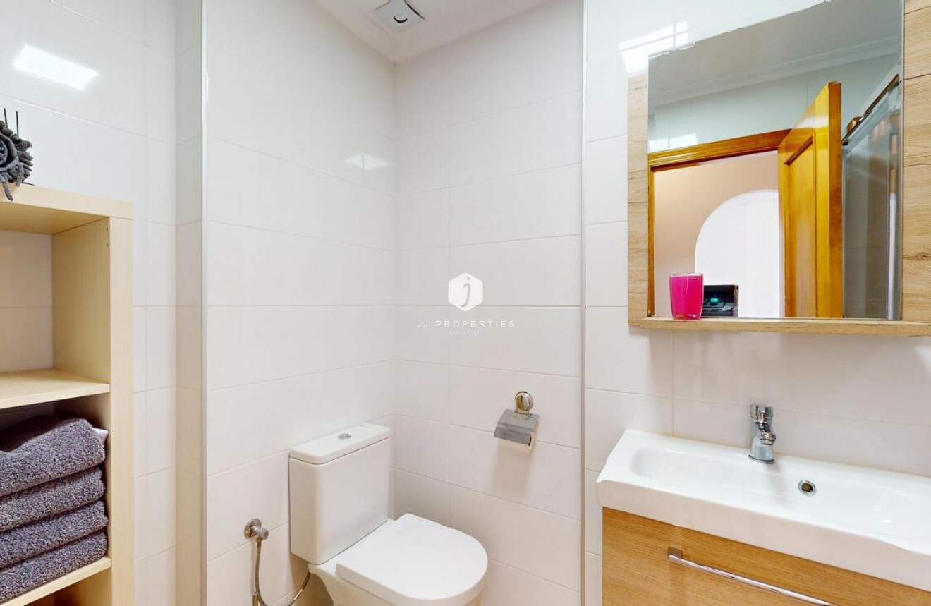 Tweedehands - Appartement / flat -
Orihuela Costa - La Zenia