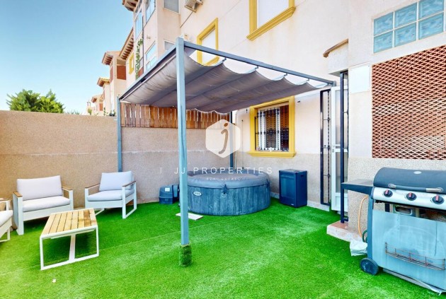 Tweedehands - Appartement / flat -
Orihuela Costa - La Zenia