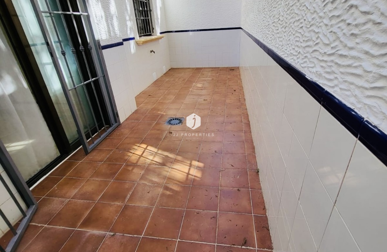 Tweedehands - Chalet -
San Miguel de Salinas - Inland