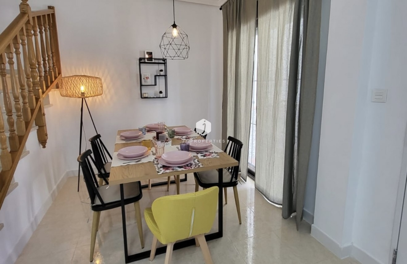 Tweedehands - Chalet -
San Miguel de Salinas - Inland