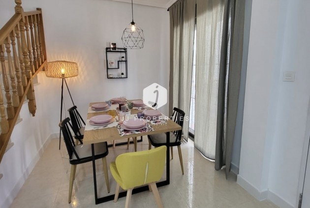 Tweedehands - Chalet -
San Miguel de Salinas - Inland