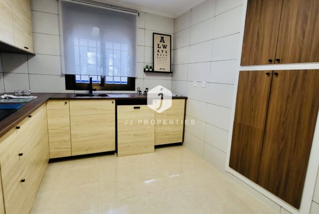 Tweedehands - Chalet -
San Miguel de Salinas - Inland