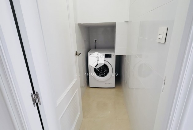 Tweedehands - Chalet -
San Miguel de Salinas - Inland