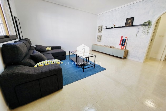 Tweedehands - Chalet -
San Miguel de Salinas - Inland