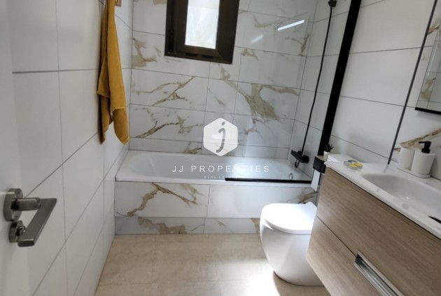 Tweedehands - Chalet -
San Miguel de Salinas - Inland