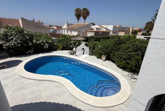 Tweedehands - Villa -
Torrevieja - Costa Blanca