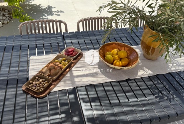 Tweedehands - Villa -
Torrevieja - Costa Blanca