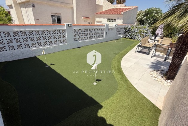 Tweedehands - Villa -
Torrevieja - Costa Blanca