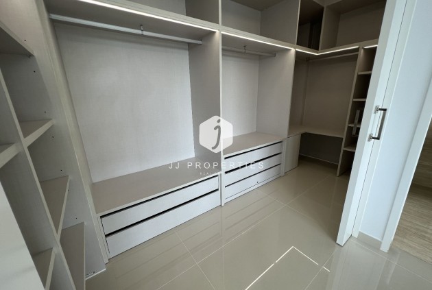 Tweedehands - Villa -
San Miguel de Salinas - Inland