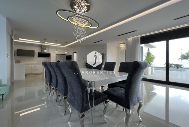 Tweedehands - Villa -
San Miguel de Salinas - Inland