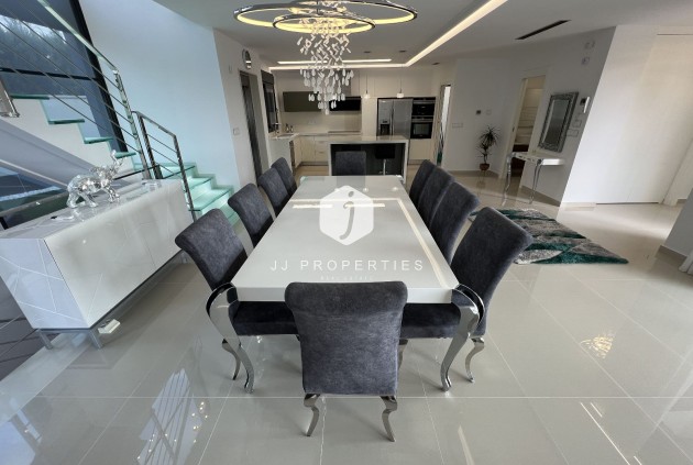 Tweedehands - Villa -
San Miguel de Salinas - Inland