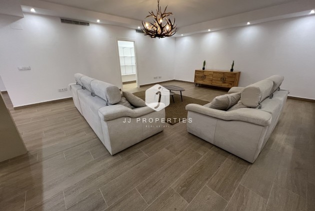 Tweedehands - Villa -
San Miguel de Salinas - Inland