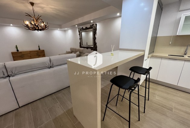 Tweedehands - Villa -
San Miguel de Salinas - Inland