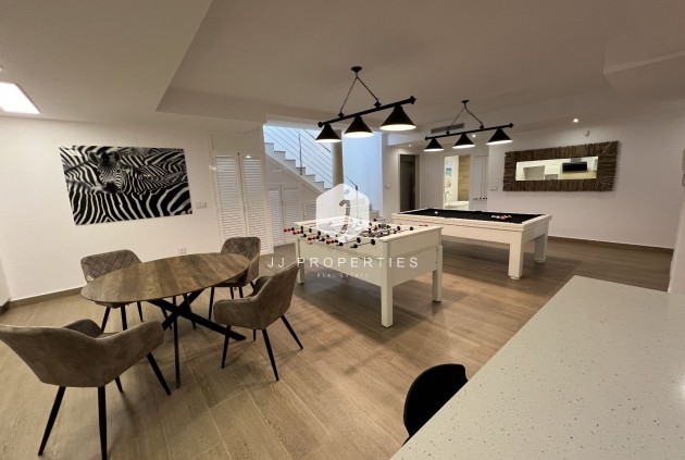 Tweedehands - Villa -
San Miguel de Salinas - Inland