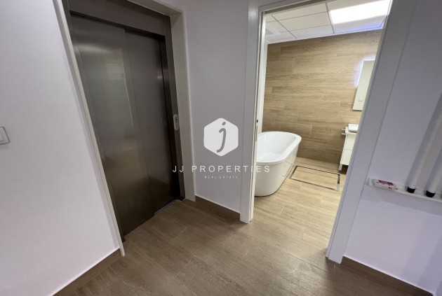 Tweedehands - Villa -
San Miguel de Salinas - Inland