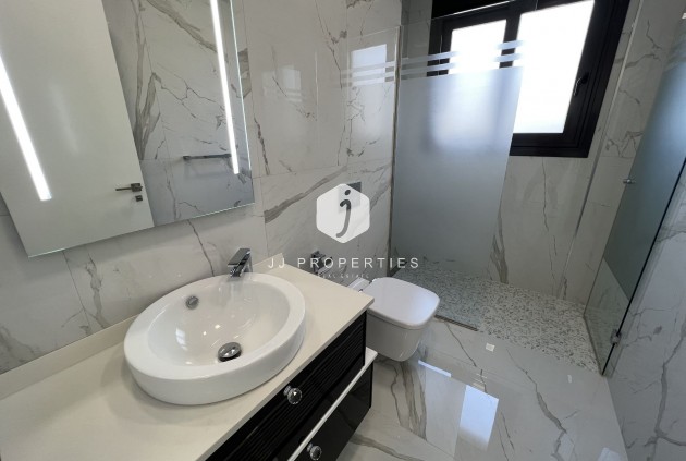 Tweedehands - Villa -
San Miguel de Salinas - Inland