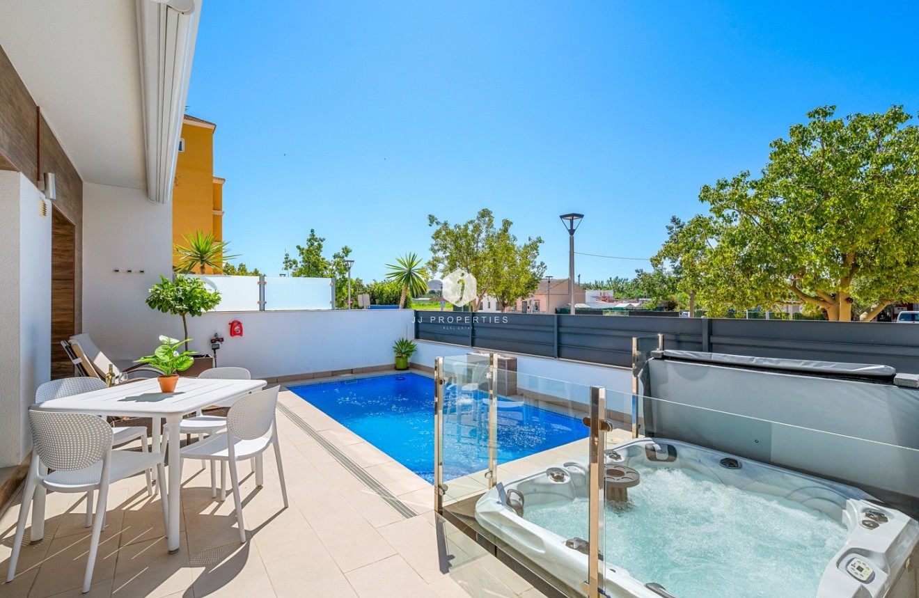 Tweedehands - Chalet -
Formentera del Segura - Costa Blanca