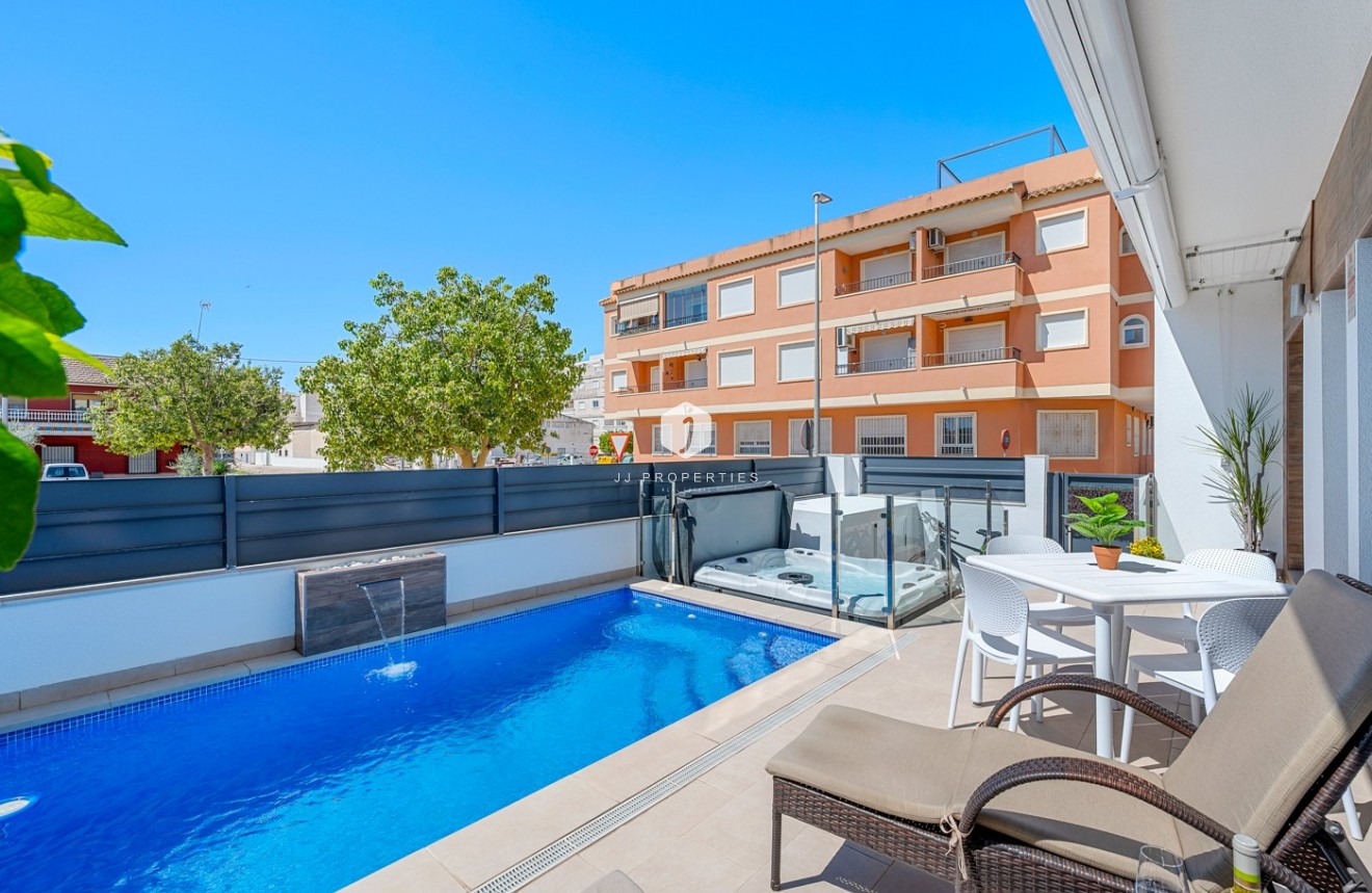 Tweedehands - Chalet -
Formentera del Segura - Costa Blanca