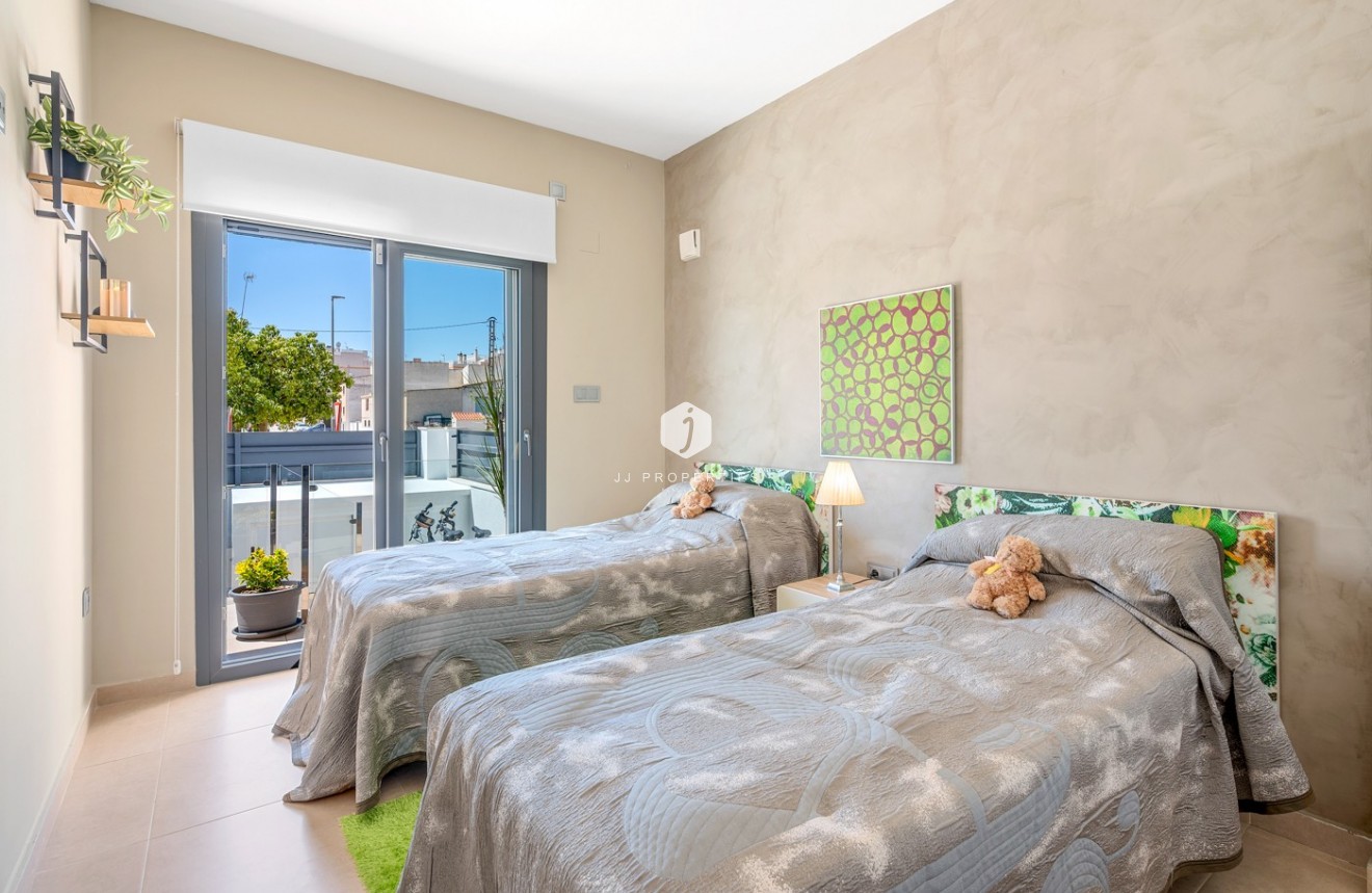 Tweedehands - Chalet -
Formentera del Segura - Costa Blanca