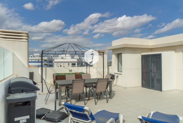 Tweedehands - Penthouse -
Los Dolses - Inland