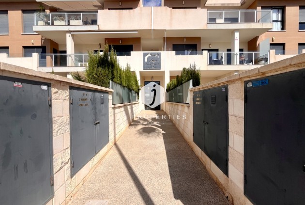 Tweedehands - Penthouse -
Los Dolses - Inland