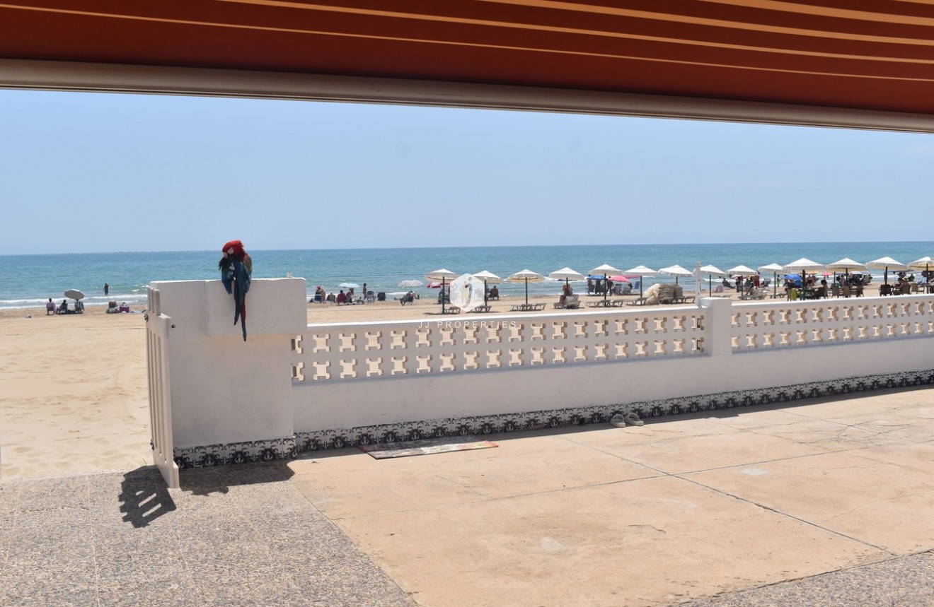 Tweedehands - Villa -
Guardamar del Segura - Costa Blanca