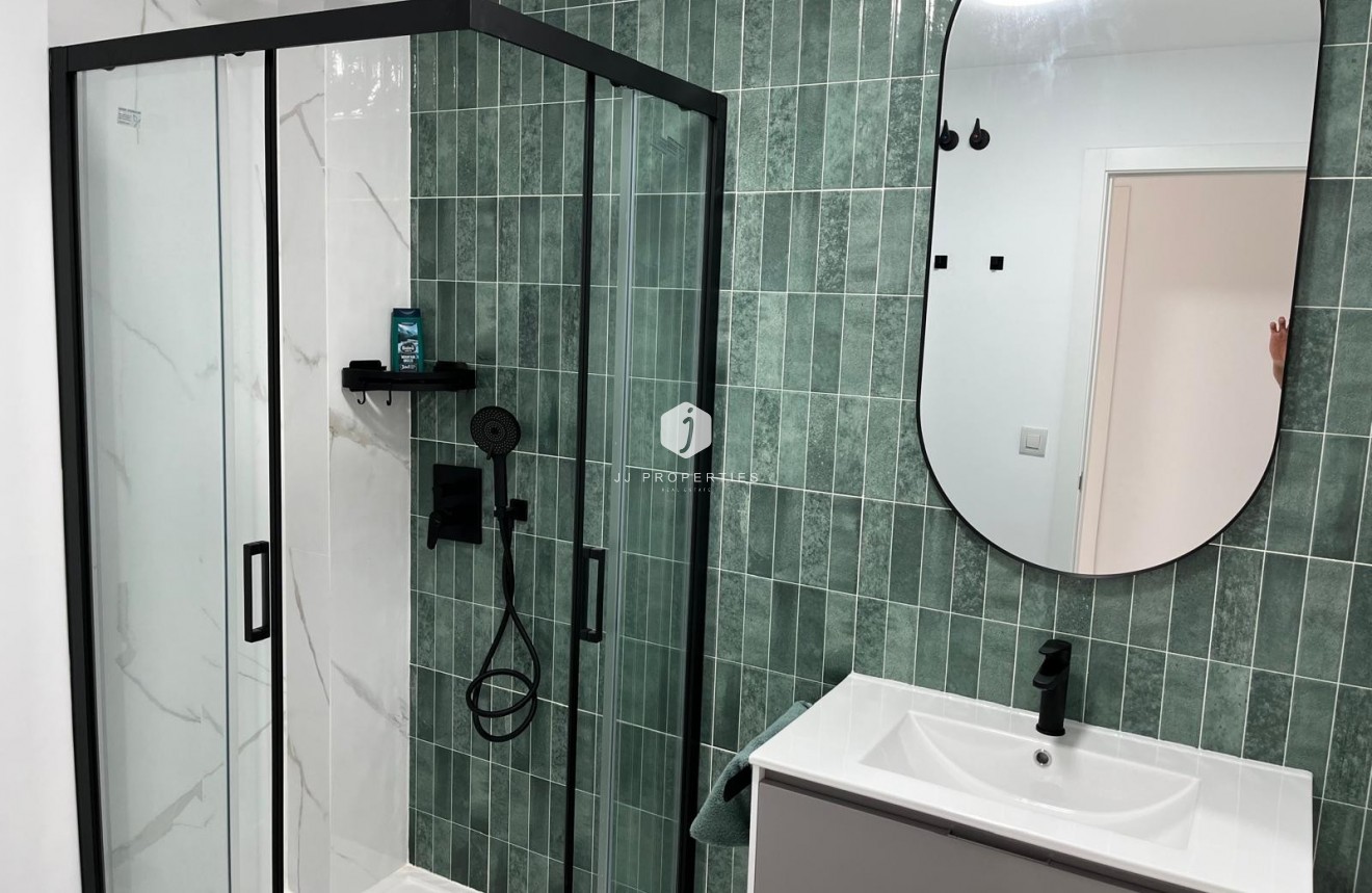 Tweedehands - Appartement / flat -
San Miguel de Salinas - Inland