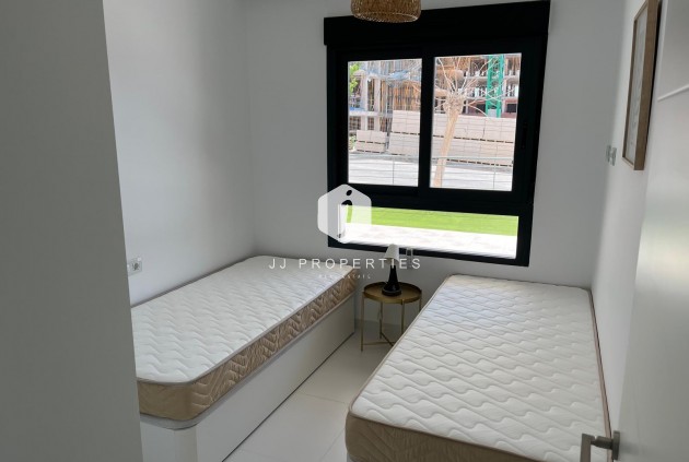 Tweedehands - Appartement / flat -
San Miguel de Salinas - Inland