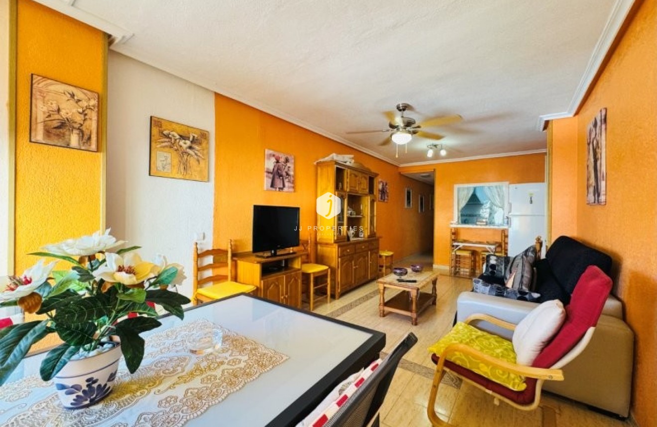 Tweedehands - Appartement / flat -
La Mata - Costa Blanca