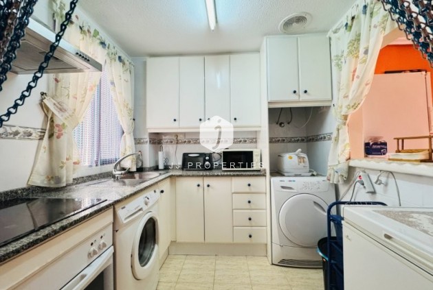 Tweedehands - Appartement / flat -
La Mata - Costa Blanca