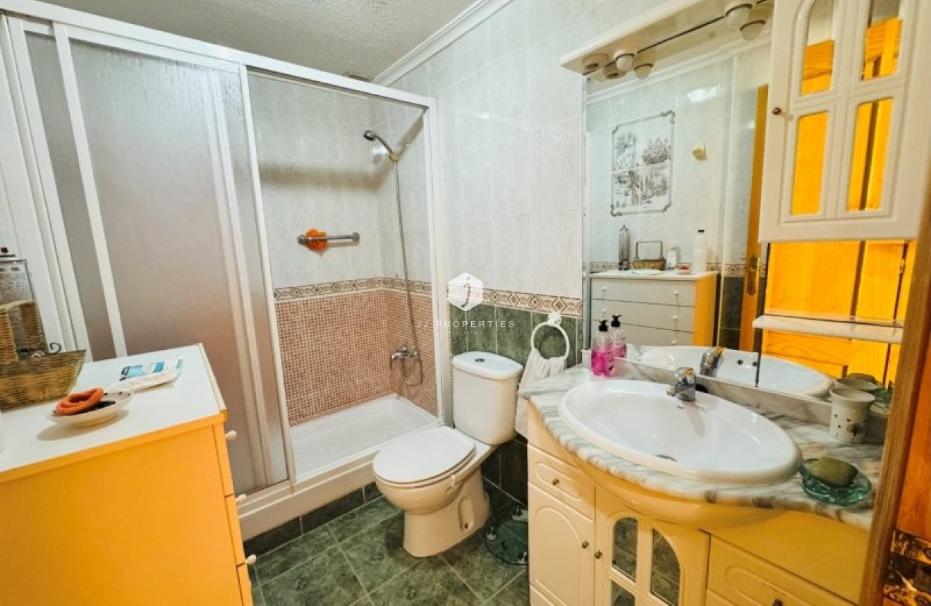 Tweedehands - Appartement / flat -
La Mata - Costa Blanca