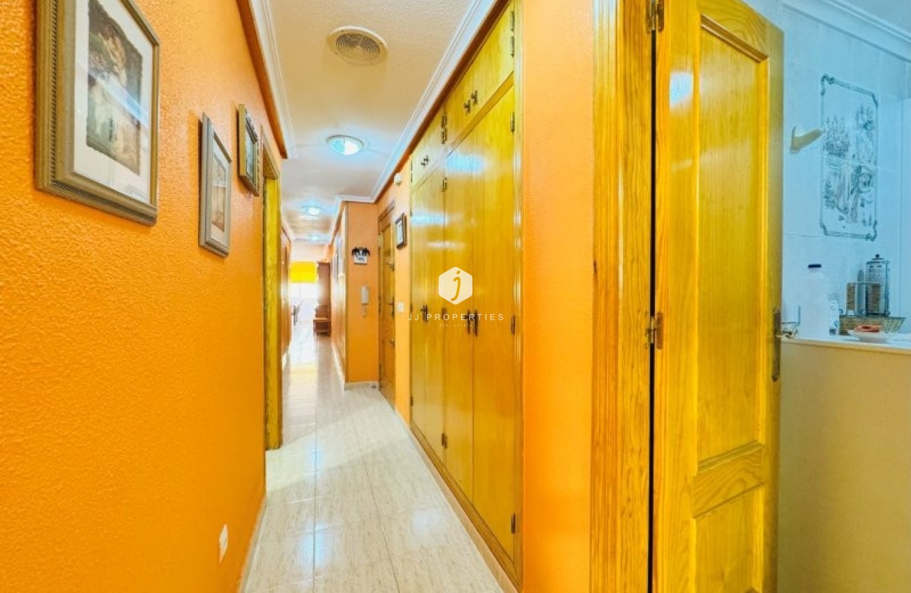 Tweedehands - Appartement / flat -
La Mata - Costa Blanca