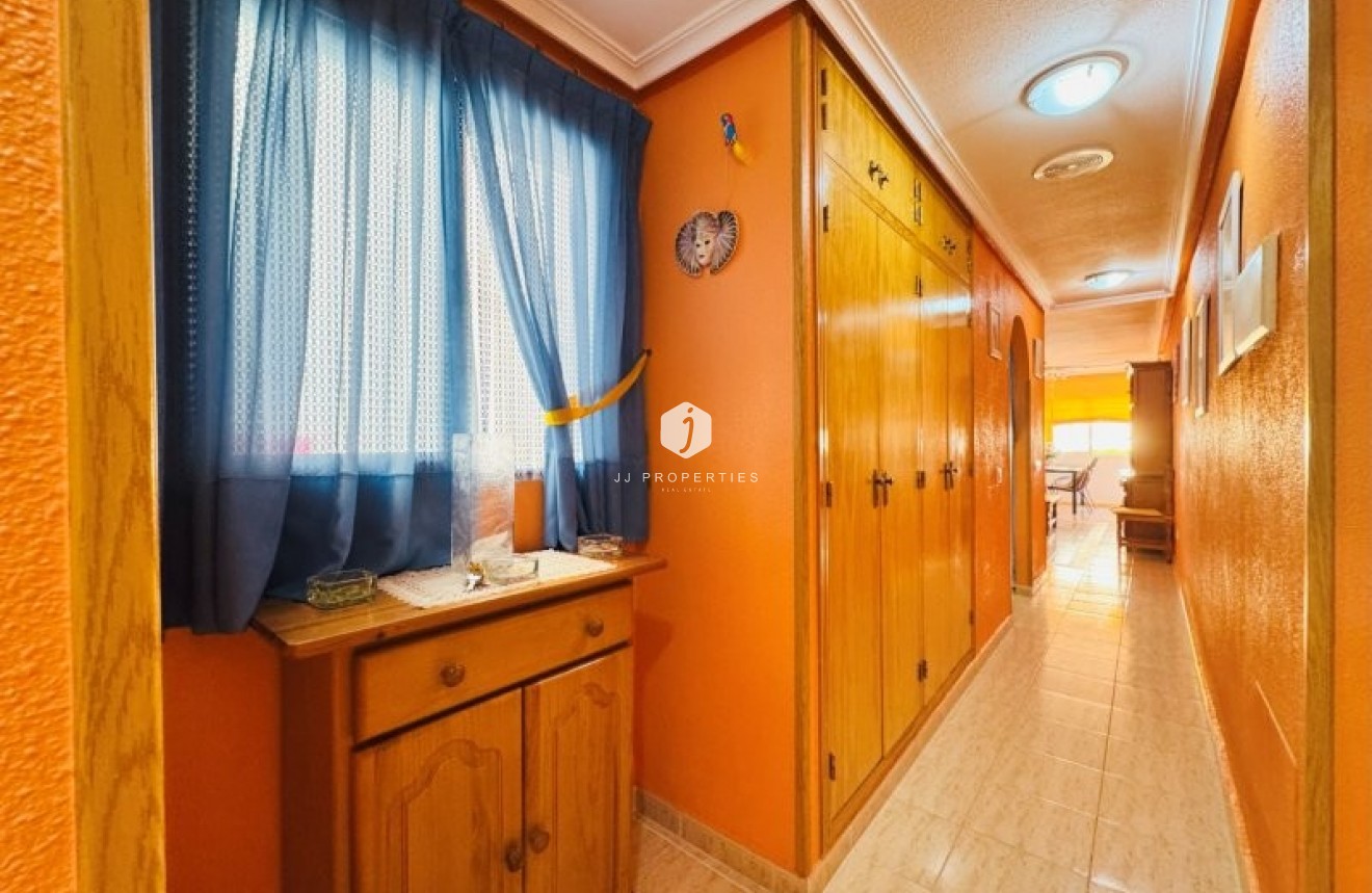 Tweedehands - Appartement / flat -
La Mata - Costa Blanca