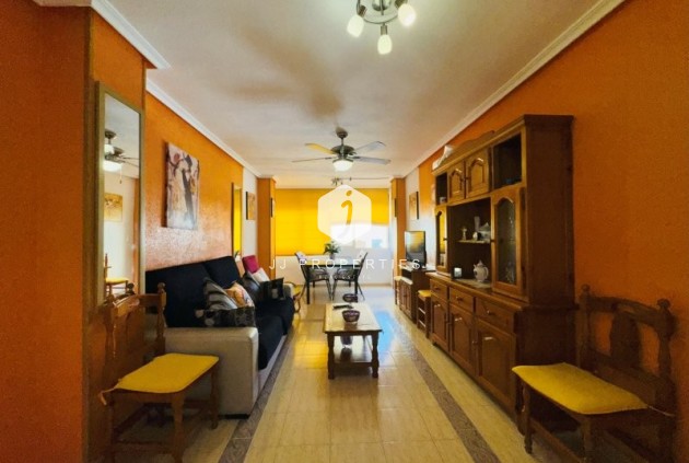 Tweedehands - Appartement / flat -
La Mata - Costa Blanca