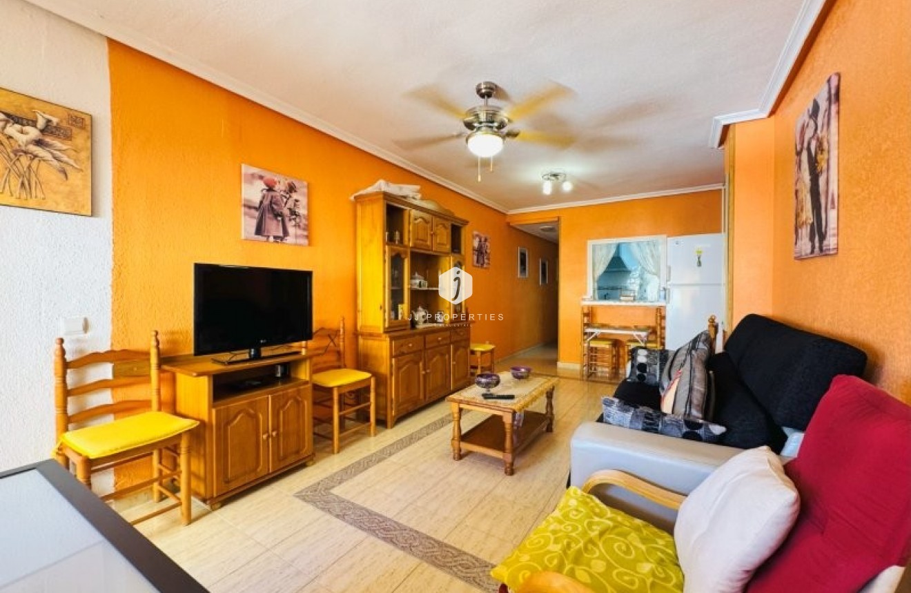 Tweedehands - Appartement / flat -
La Mata - Costa Blanca