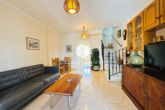 Tweedehands - duplex -
Torrevieja - Costa Blanca
