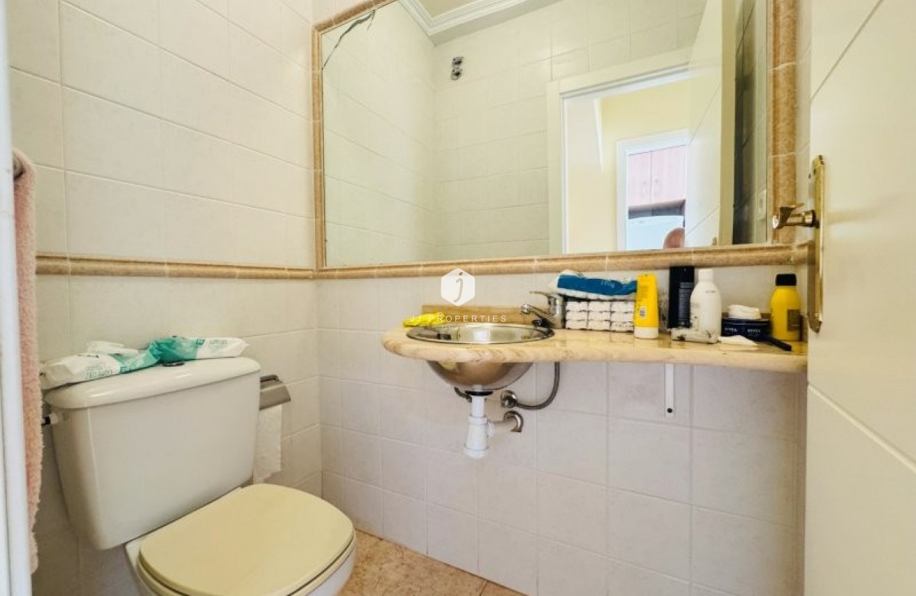 Tweedehands - duplex -
Torrevieja - Costa Blanca