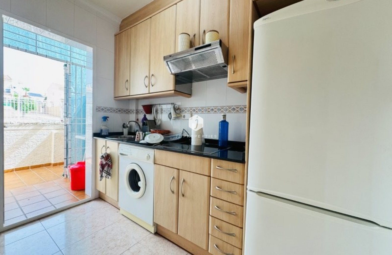 Tweedehands - duplex -
Torrevieja - Costa Blanca